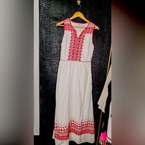 Vineyard Vines | Beautiful Red Embroidered Cotton
Sleeveless Maxi Dress Size 4